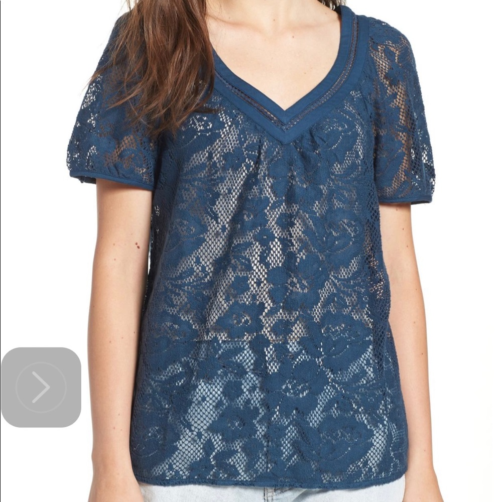 NWT HINGE Lace tee M